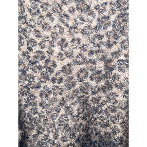 Zara Womens Oversized Fuzzy Knubby Cropped Sweater Animal Print Sz Medium - Picture 2 of 9